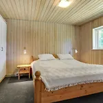 Front In With Sauna