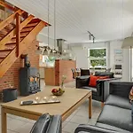Vakantiehuis Front In With Sauna