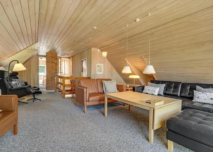 In With Sauna *